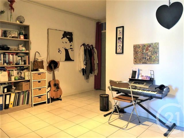 Afficher la photo en grand Appartement F3 à louer - 3 pièces - 86.0 m2 - VALENCE - 26 - RHONE-ALPES - Century 21 Alpimmo