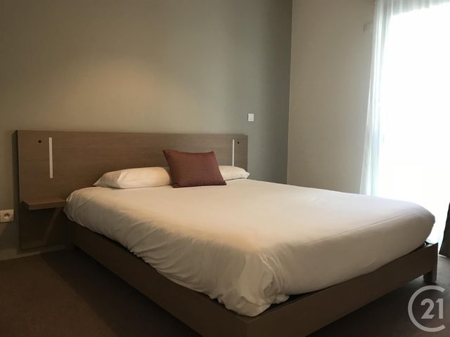 Afficher la photo en grand Appartement F2 à vendre - 2 pièces - 45.0 m2 - VALENCE - 26 - RHONE-ALPES - Century 21 Alpimmo