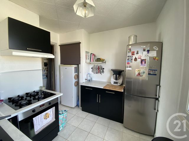 Afficher la photo en grand appartement à vendre - 4 pièces - 68.0 m2 - GUILHERAND GRANGES - 07 - RHONE-ALPES - Century 21 Alpimmo