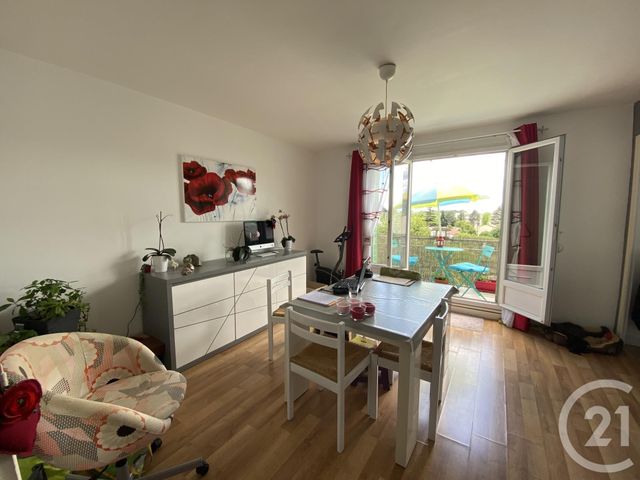 appartement à vendre - 4 pièces - 68.0 m2 - GUILHERAND GRANGES - 07 - RHONE-ALPES - Century 21 Alpimmo