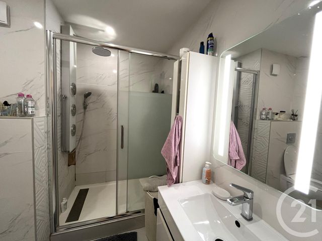 Appartement T5 à vendre - 5 pièces - 108.26 m2 - VALENCE - 26 - RHONE-ALPES - Century 21 Alpimmo