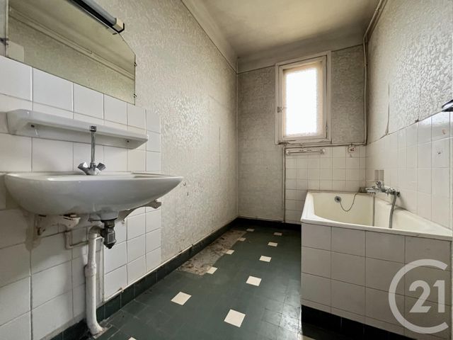 maison à vendre - 6 pièces - 148.6 m2 - BOURG LES VALENCE - 26 - RHONE-ALPES - Century 21 Alpimmo